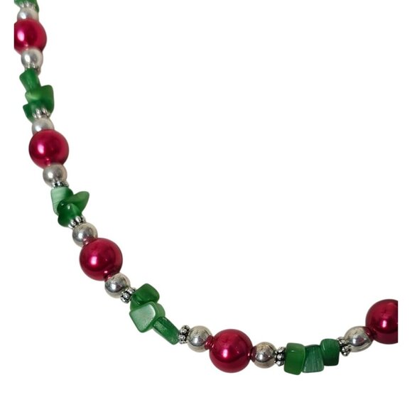 Vintage Beaded Christmas Necklace 18"  Toggle Clasp Featuring Red & Green Beads - Picture 2 of 4